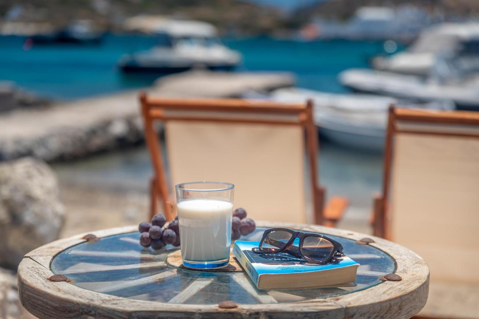 Koufiakas Boathouse Villa Полония Екстериор снимка